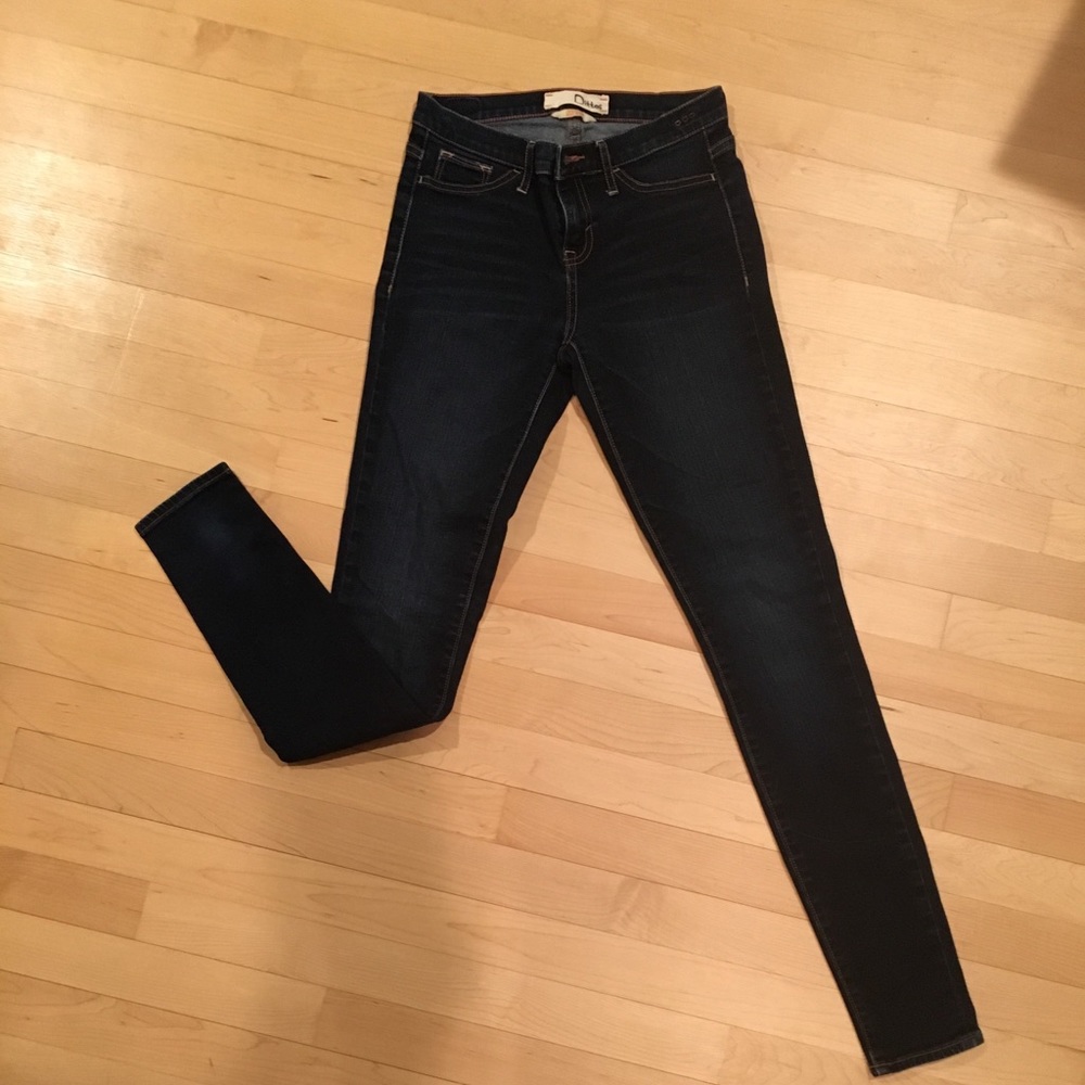 Skinny Jeans (ditto)